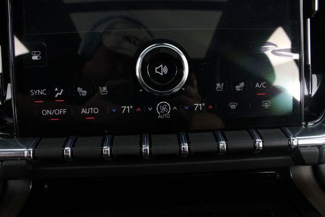 New 2026 GMC Yukon Denali AWD/4WD image 9