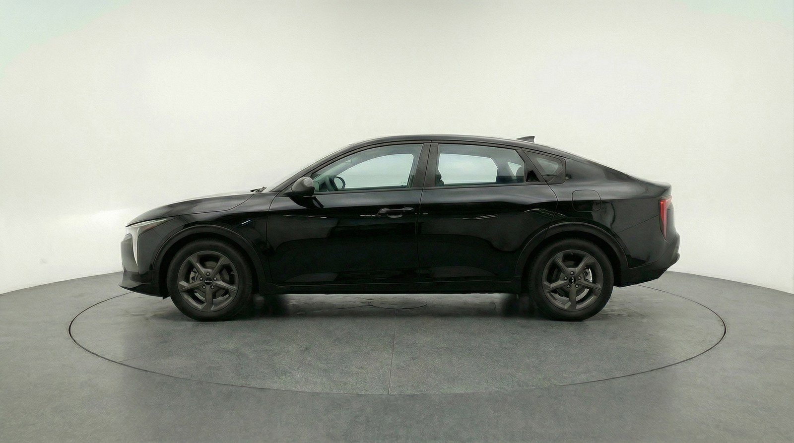 Used 2025 Kia K4 LXS image 5