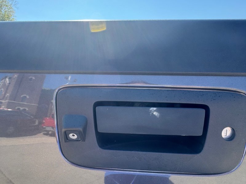 Used 2011 GMC Sierra 2500 SLT w/ SLT Convenience Package image 5