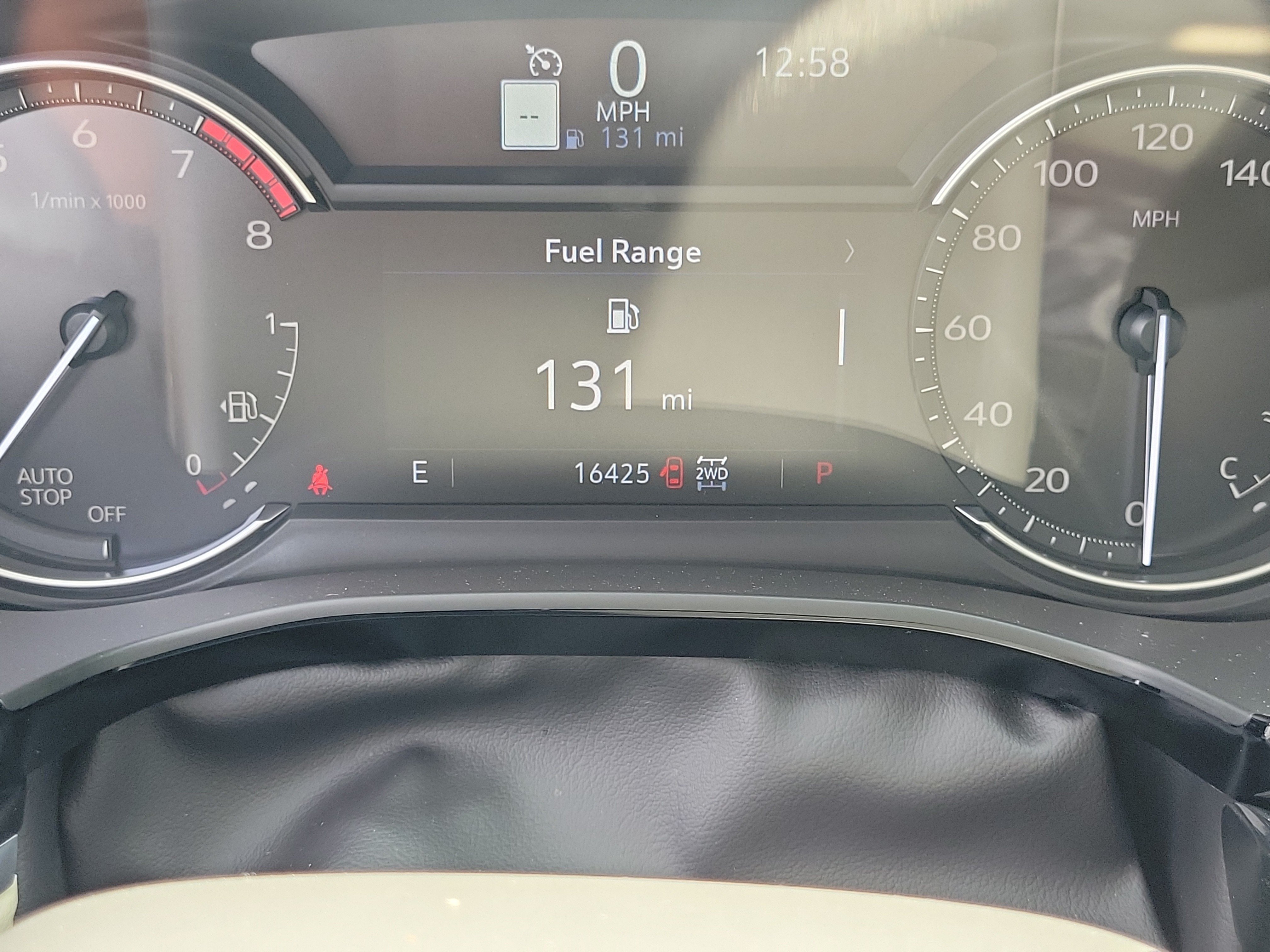 Used 2025 Cadillac XT6 Premium Luxury w/ LPO, Floor Liner Package AWD/4WD image 28