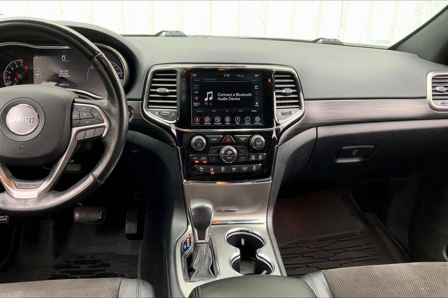 Used 2020 Jeep Grand Cherokee Laredo w/ Quick Order Package 2BN North image 6