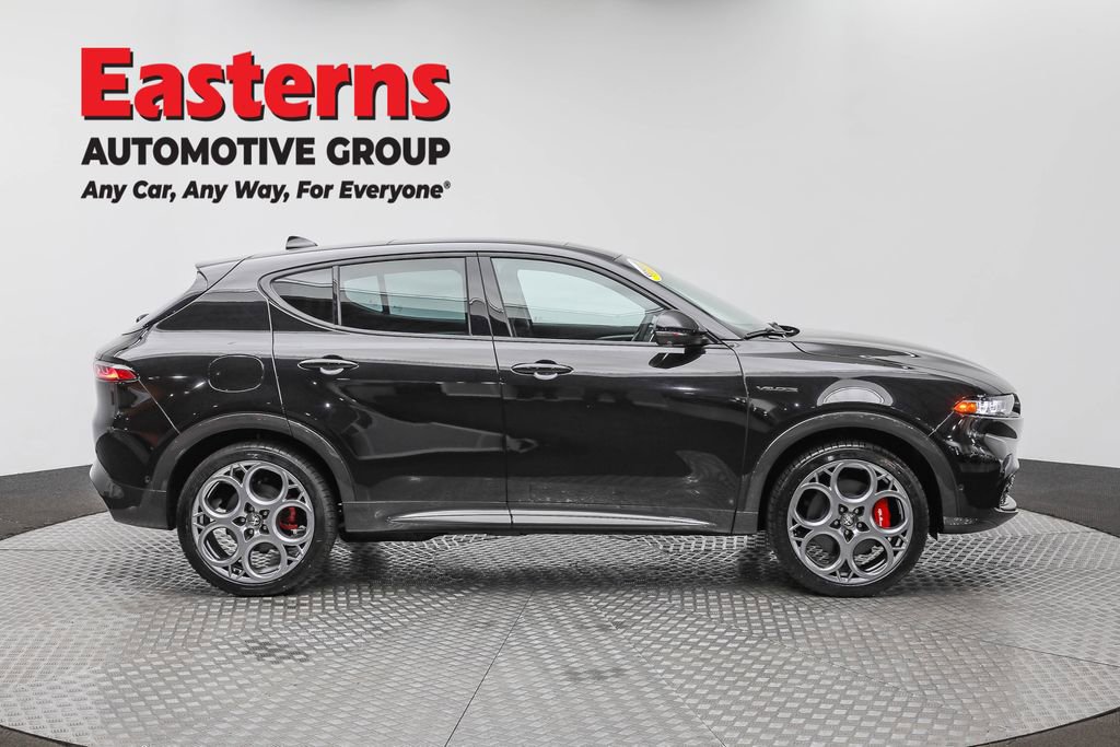 Used 2024 Alfa Romeo Tonale Veloce image 4