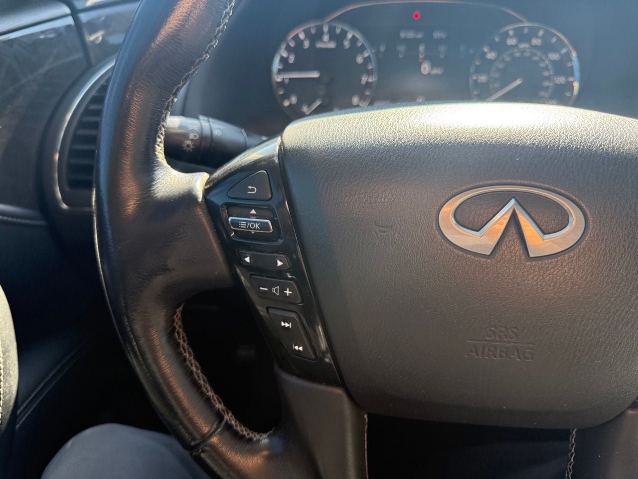 Used 2022 INFINITI QX80 Luxe w/ Cargo Package AWD/4WD image 18