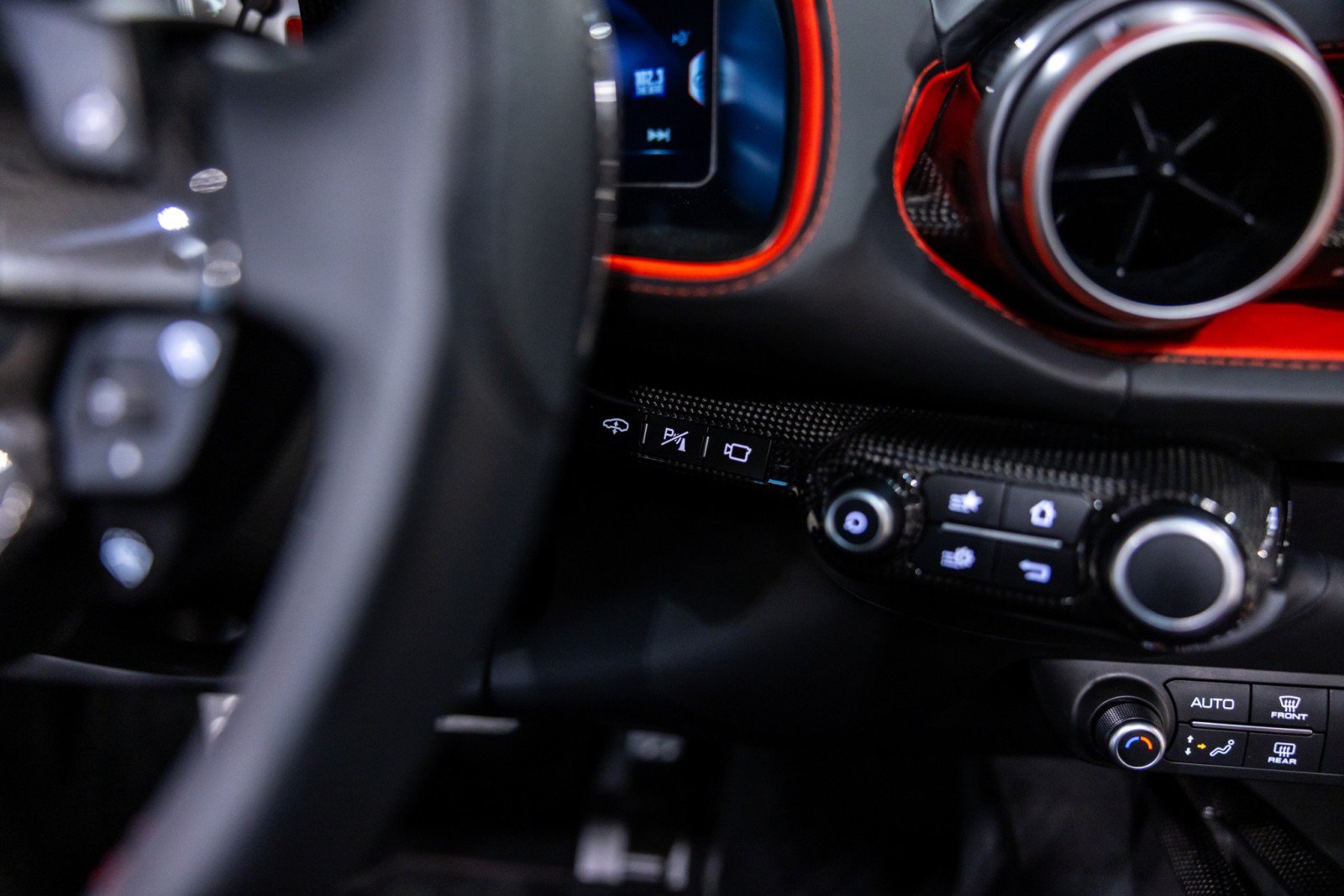 Used 2021 Ferrari 812 GTS RWD image 49