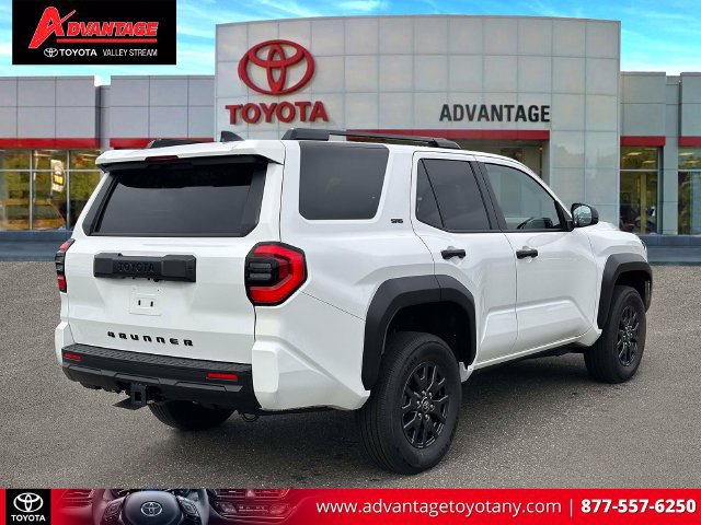 Used 2026 Toyota 4Runner SR5 RWD image 7