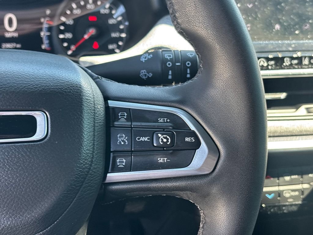 Used 2024 Jeep Compass Latitude image 15