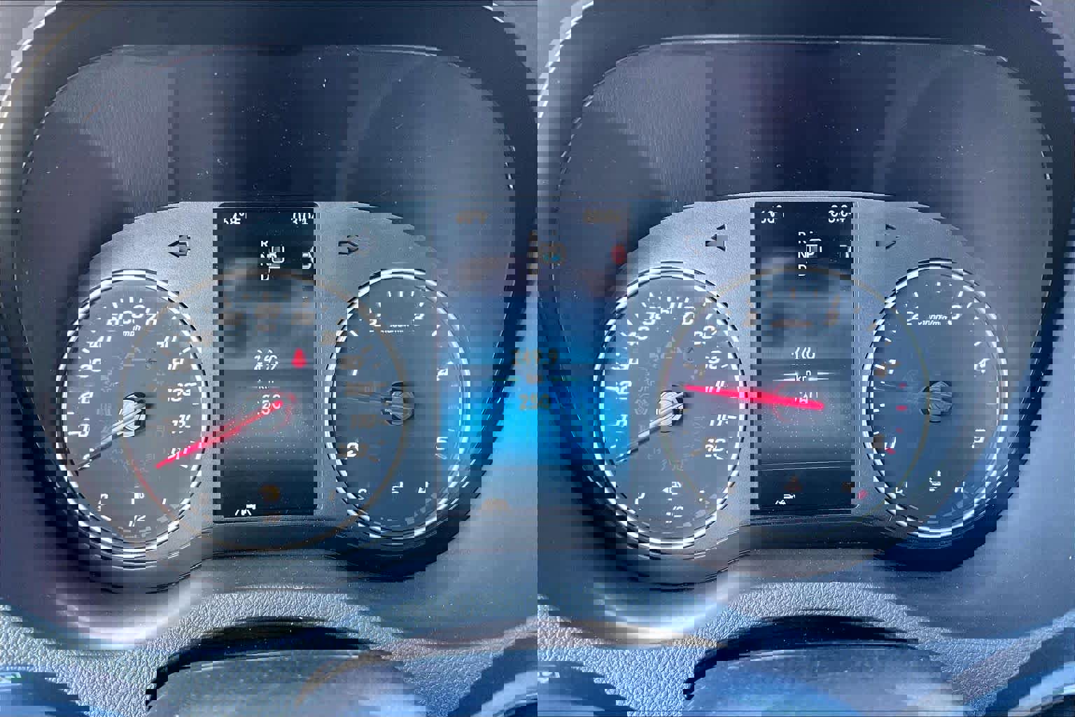 Used 2024 Mercedes-Benz Sprinter 2500 image 25