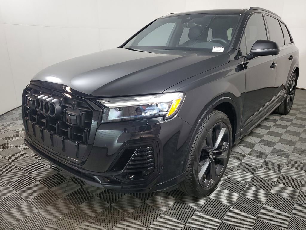 Used 2025 Audi Q7 3.0T Premium Plus w/ Premium Plus Package AWD/4WD image 3