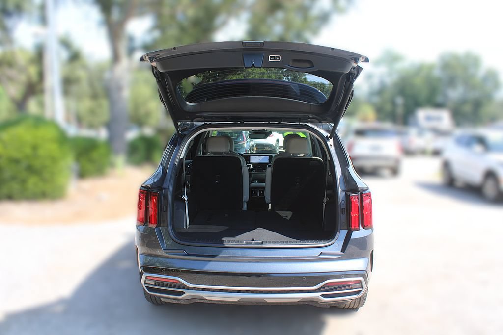 Certified 2023 Kia Sorento SX AWD/4WD image 9