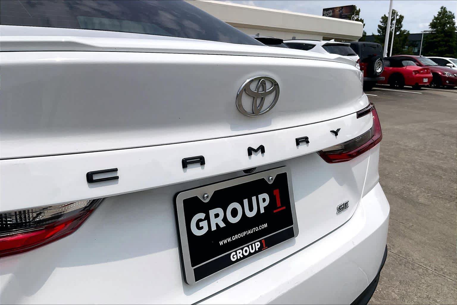 Used 2025 Toyota Camry SE FWD image 29