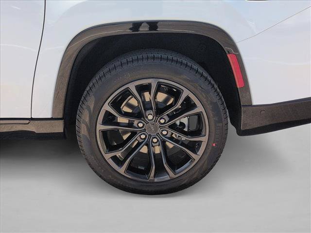 New 2026 Jeep Grand Wagoneer L Summit AWD/4WD image 10