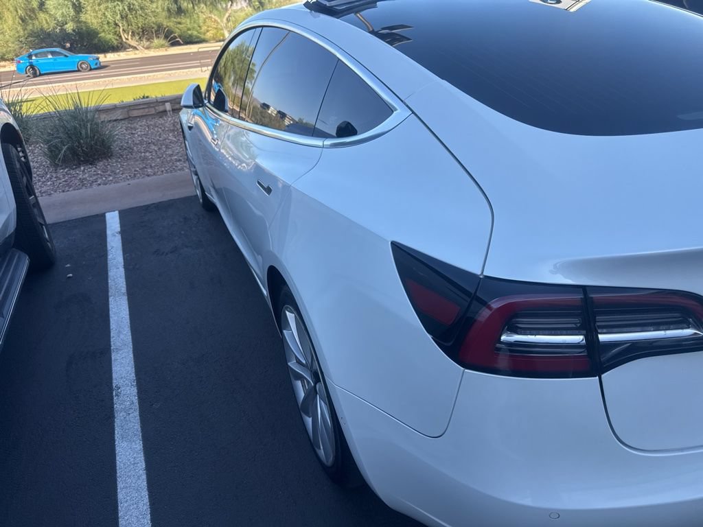 Used 2019 Tesla Model 3 Standard Range RWD image 4