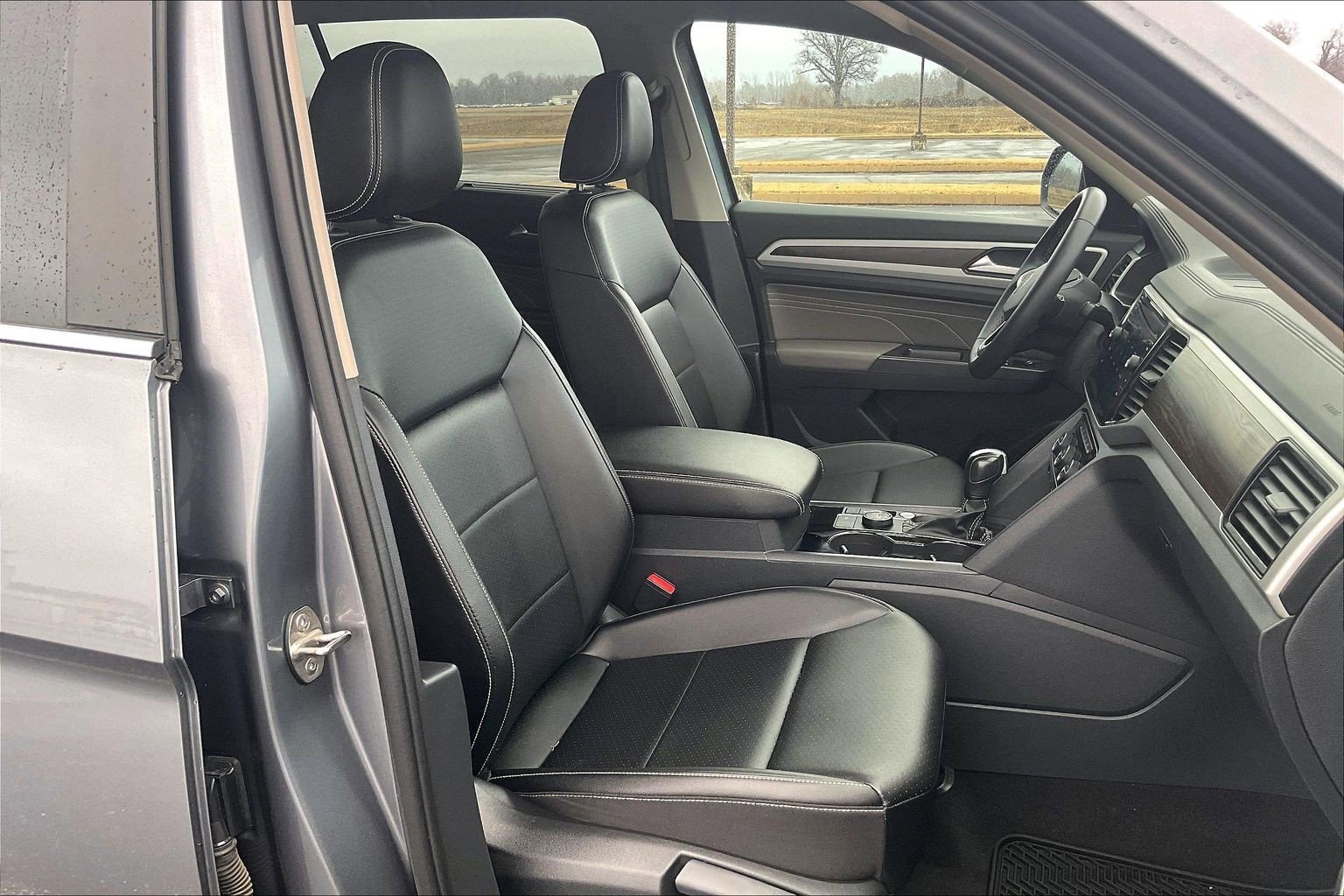 Used 2022 Volkswagen Atlas SE image 8