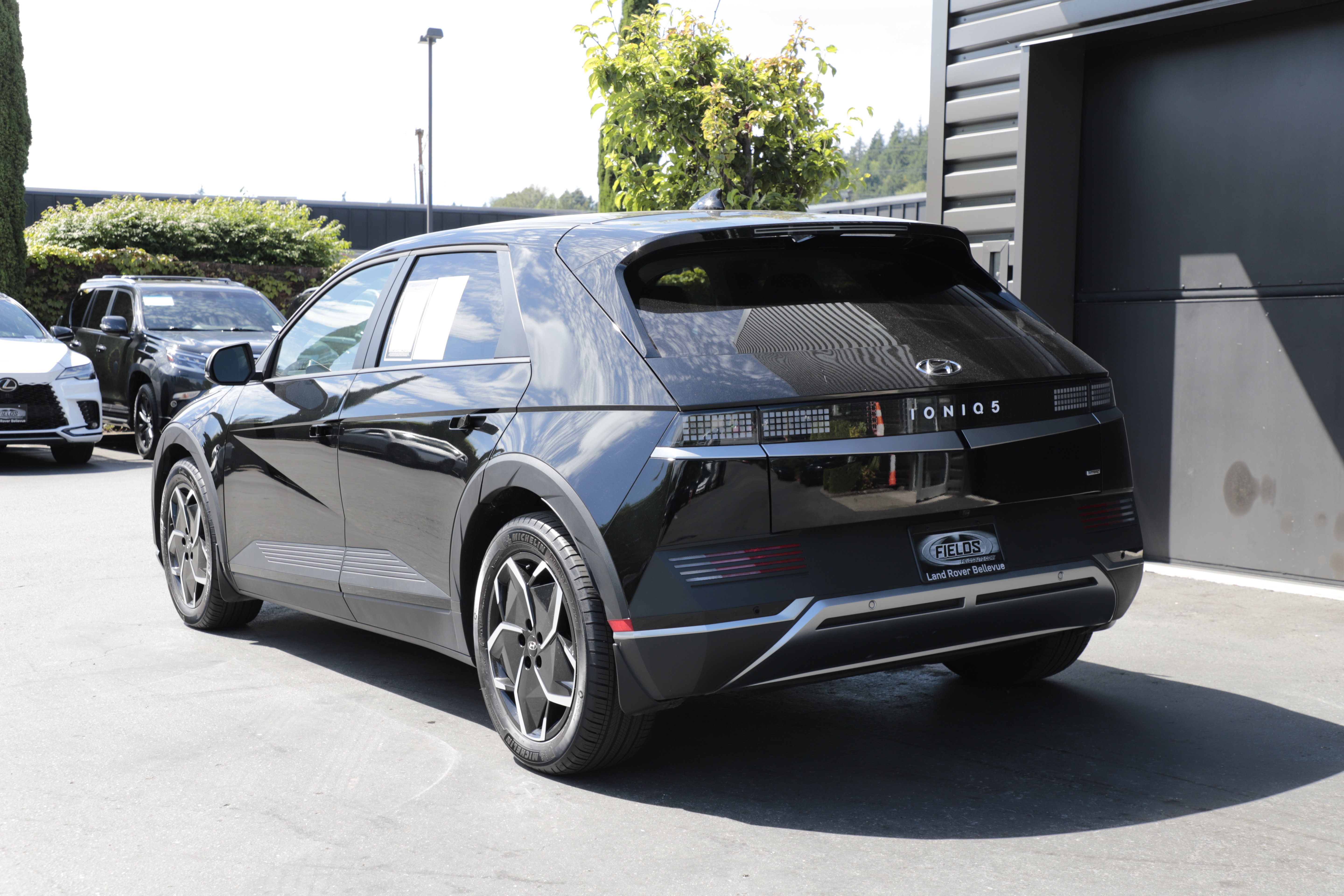 Used 2024 Hyundai Ioniq 5 SE AWD/4WD image 8