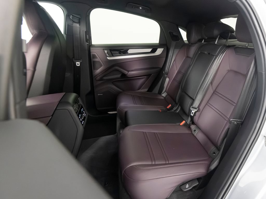 Certified 2026 Porsche Cayenne S AWD/4WD image 39