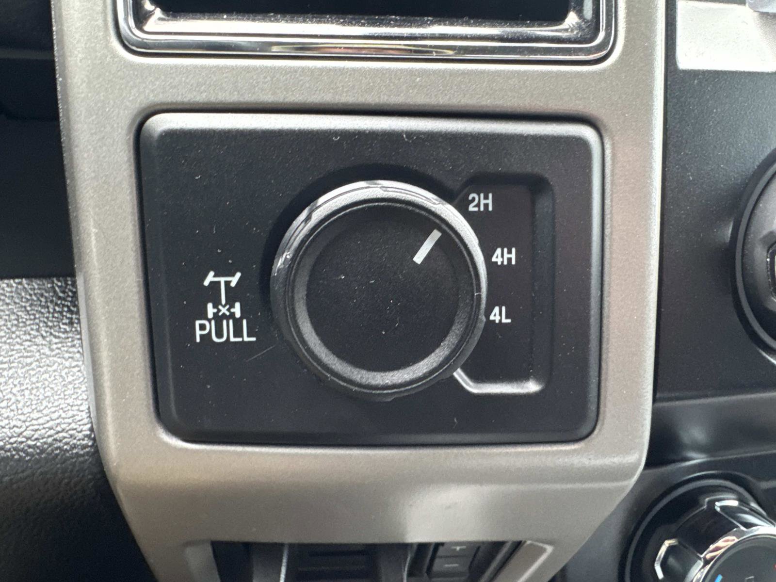 Used 2020 Ford F250 Lariat image 23