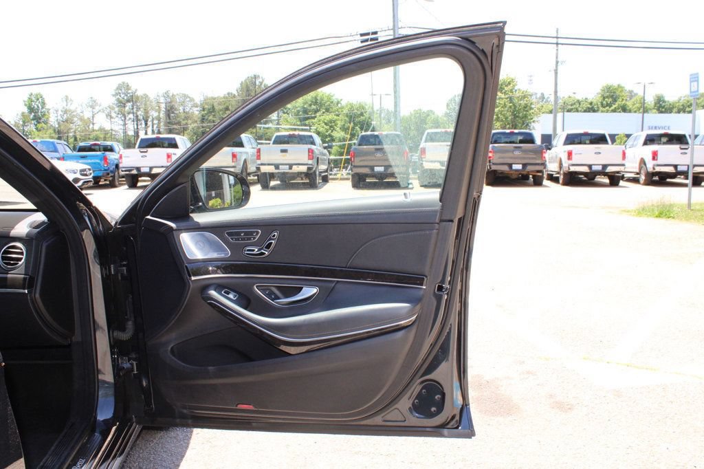Used 2016 Mercedes-Benz S 550 Sedan image 33