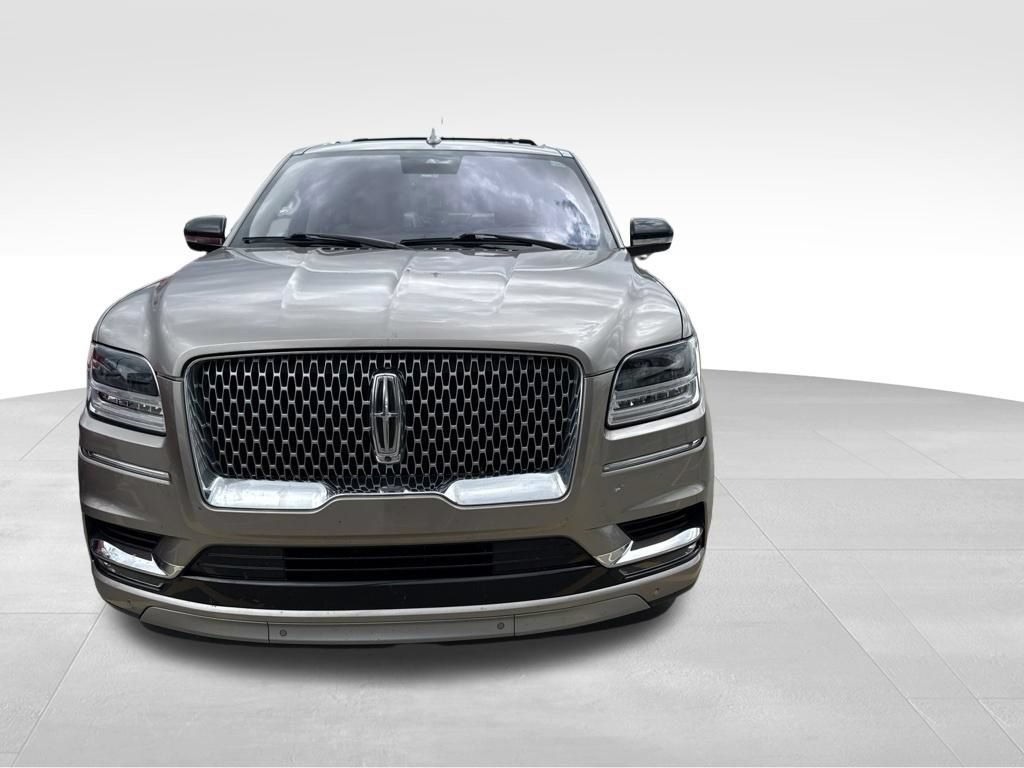 Used 2019 Lincoln Navigator Reserve AWD/4WD image 8