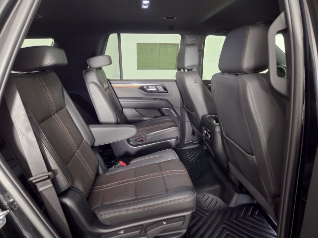Used 2025 Chevrolet Tahoe High Country RWD image 31