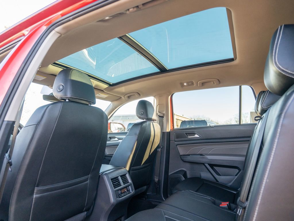 Used 2021 Volkswagen Atlas SE w/ Panoramic Sunroof Package image 34