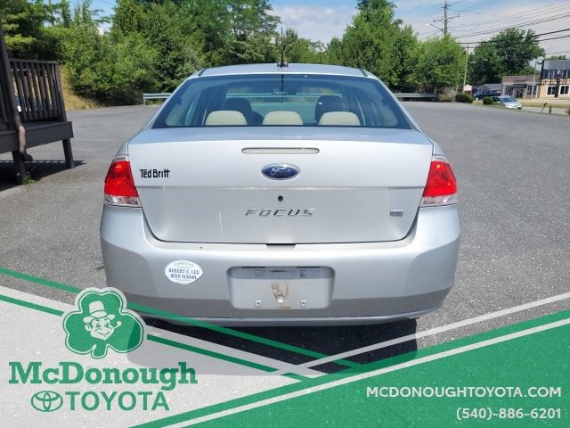 Used 2009 Ford Focus SE FWD image 6
