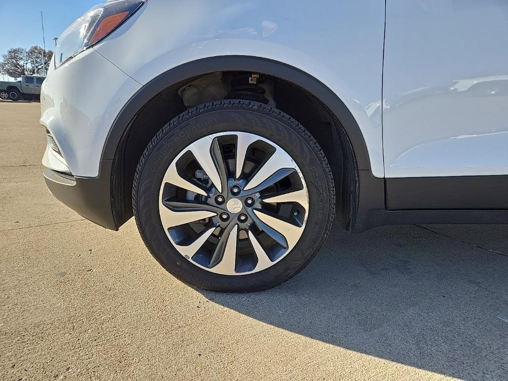 Used 2022 Buick Encore Preferred w/ Safety Package II image 11