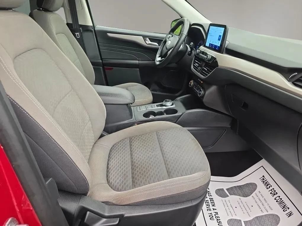 Used 2021 Ford Escape SE w/ Cold Weather Package AWD/4WD image 12