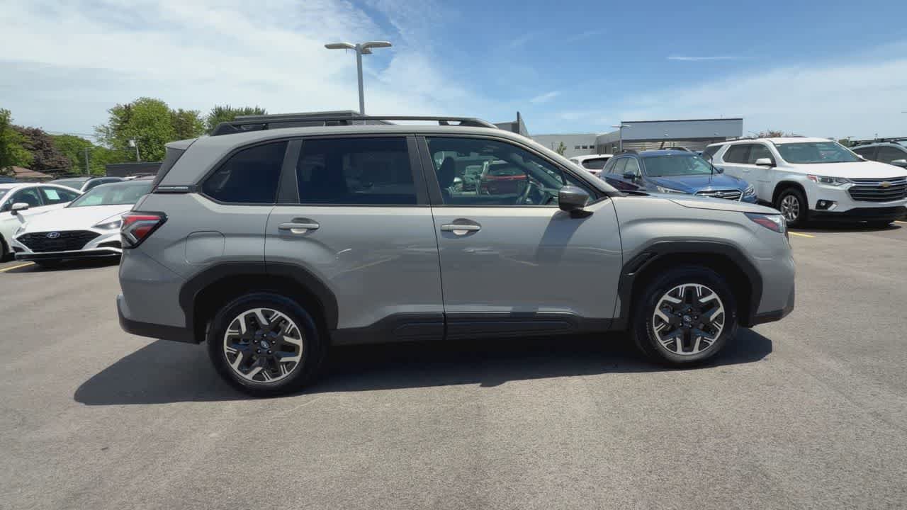 Certified 2025 Subaru Forester Premium AWD/4WD image 9