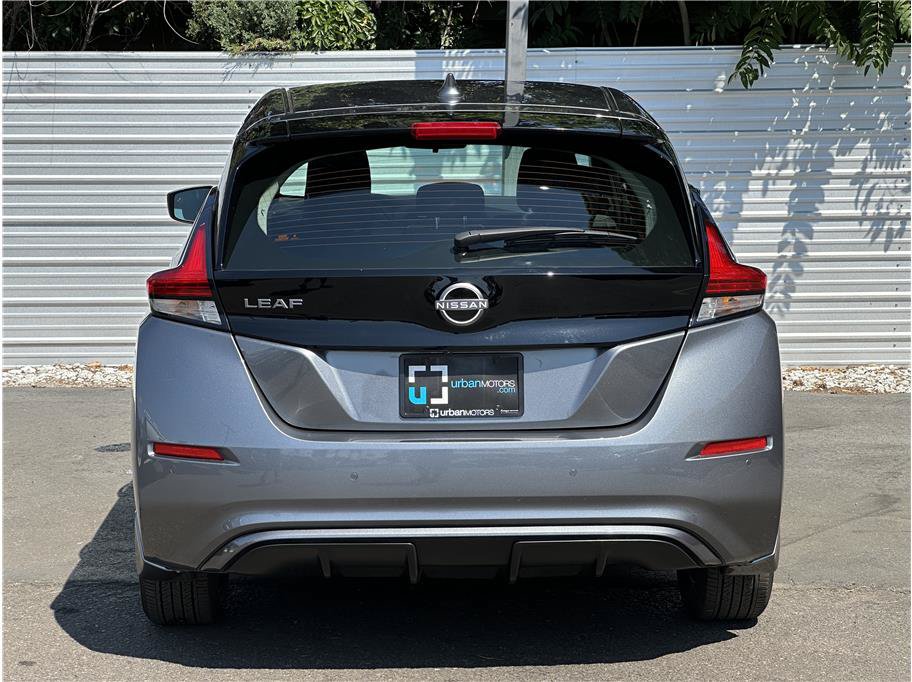 Used 2025 Nissan Leaf S FWD image 11