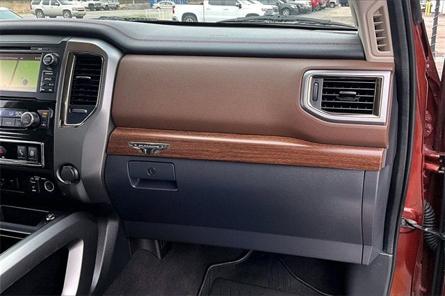 Used 2017 Nissan Titan Platinum Reserve image 27