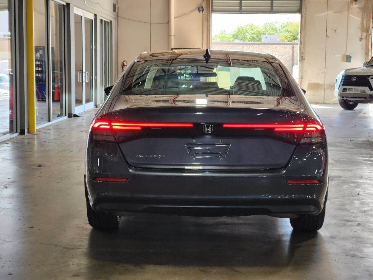 Used 2023 Honda Accord EX image 8