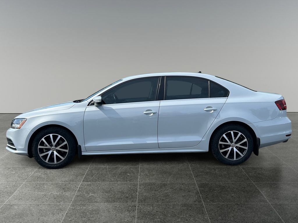 Used 2017 Volkswagen Jetta SE FWD image 5