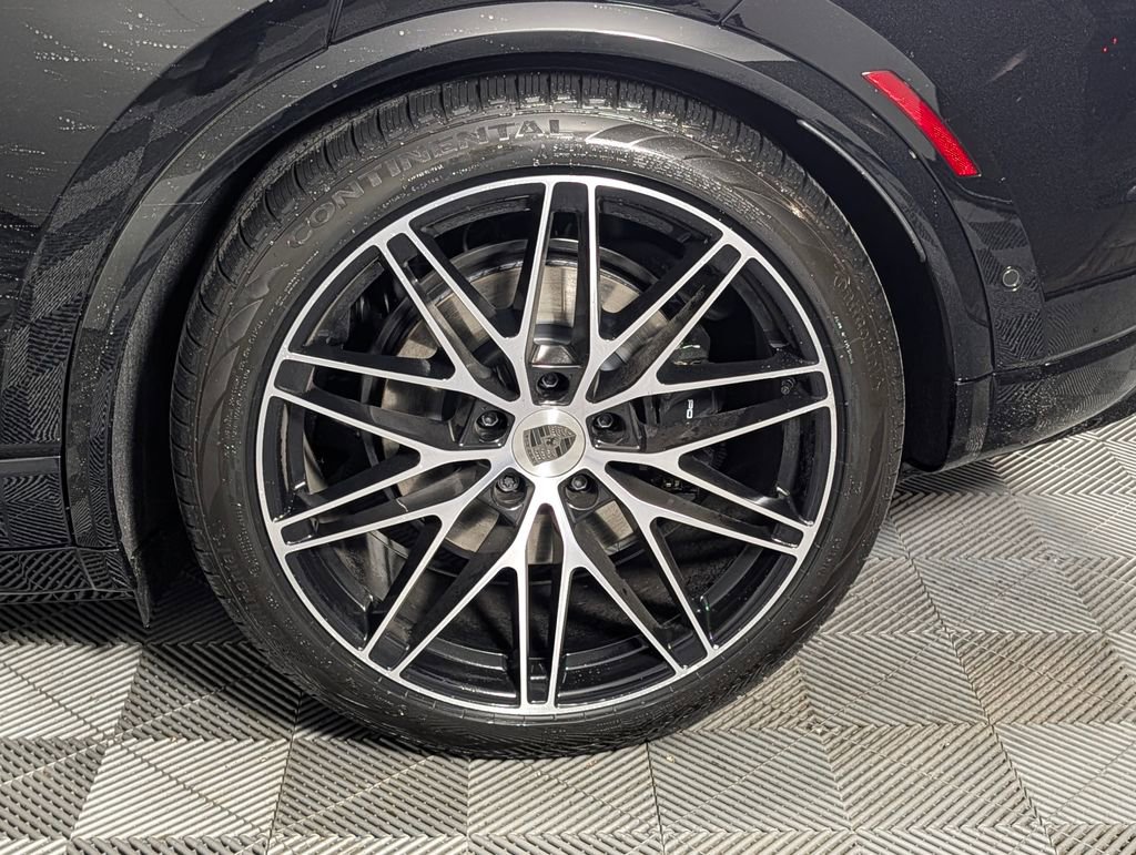 New 2026 Porsche Macan Turbo Electric image 12