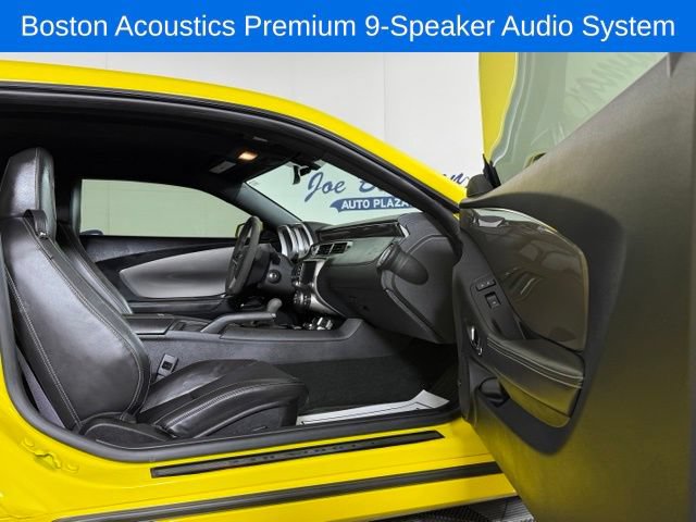 Used 2015 Chevrolet Camaro SS w/ SS Performance Package RWD image 16