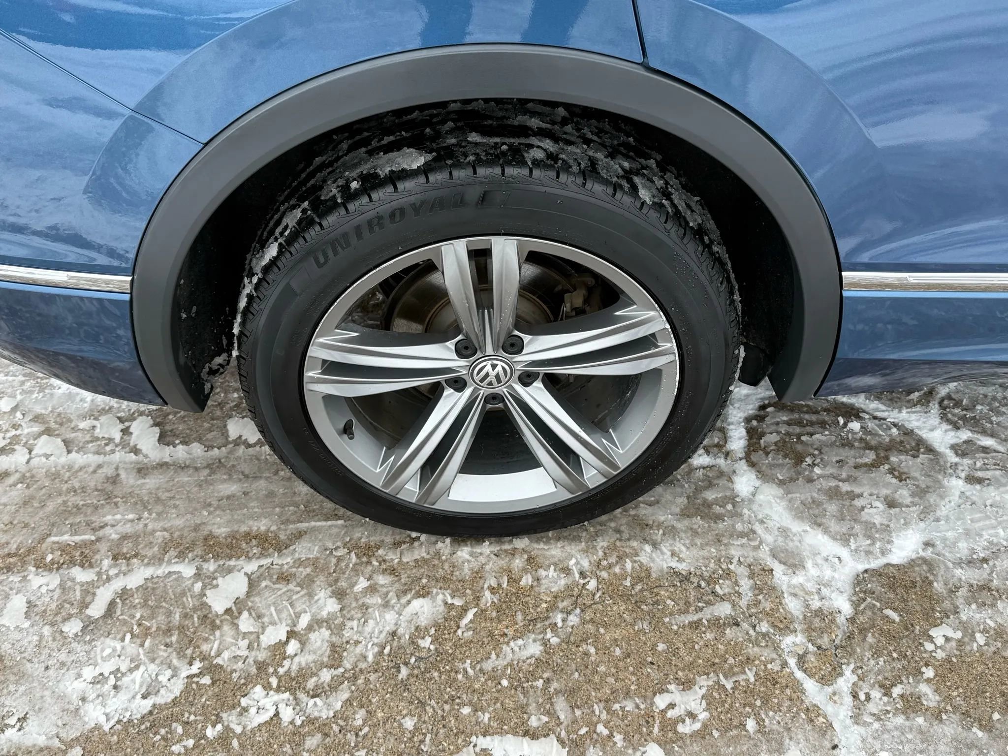 Used 2019 Volkswagen Tiguan SEL R-Line image 54