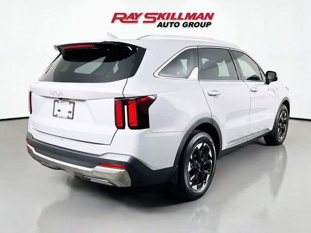 Used 2024 Kia Sorento S w/ Panoramic Sunroof Package image 7