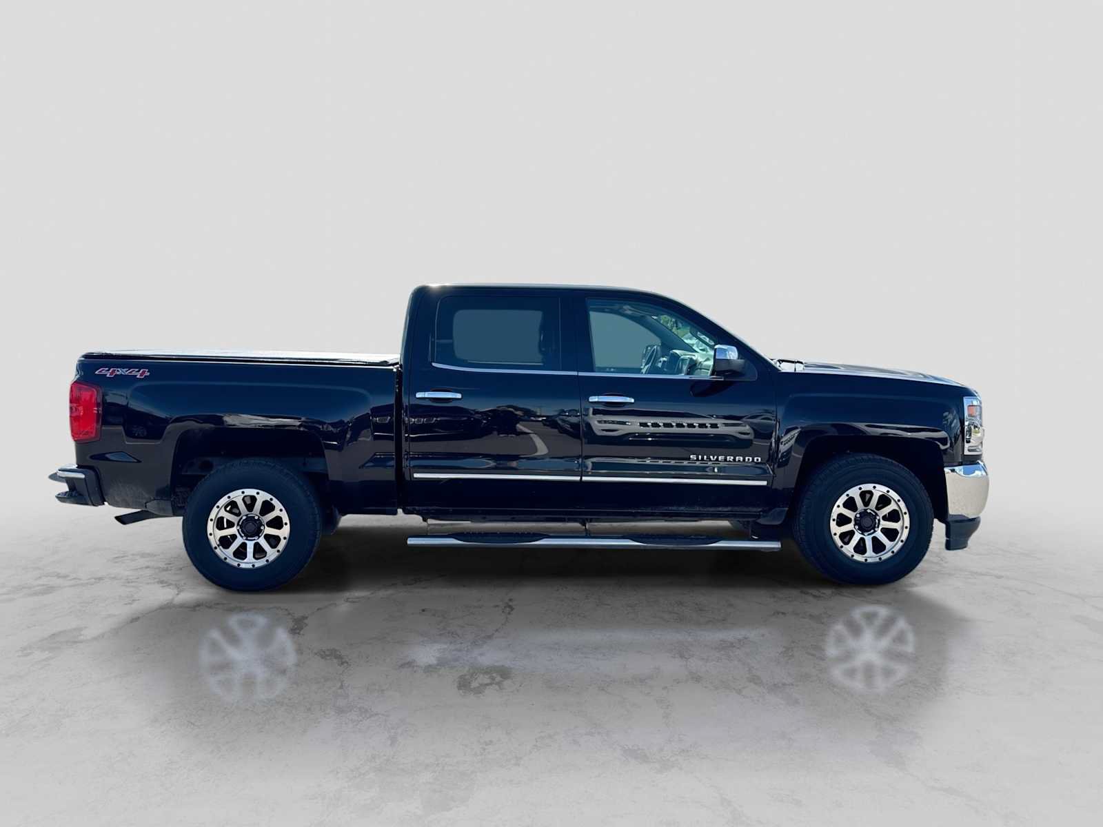 Used 2017 Chevrolet Silverado 1500 LTZ w/ Sport Package AWD/4WD image 6