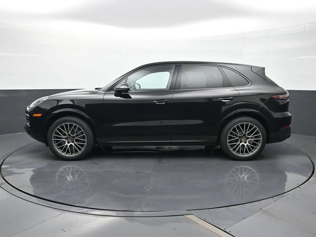 Certified 2022 Porsche Cayenne Platinum Edition AWD/4WD image 2