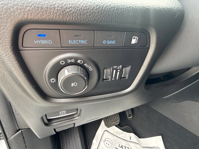 Used 2022 Jeep Grand Cherokee Summit w/ Luxury Tech Group V AWD/4WD image 19