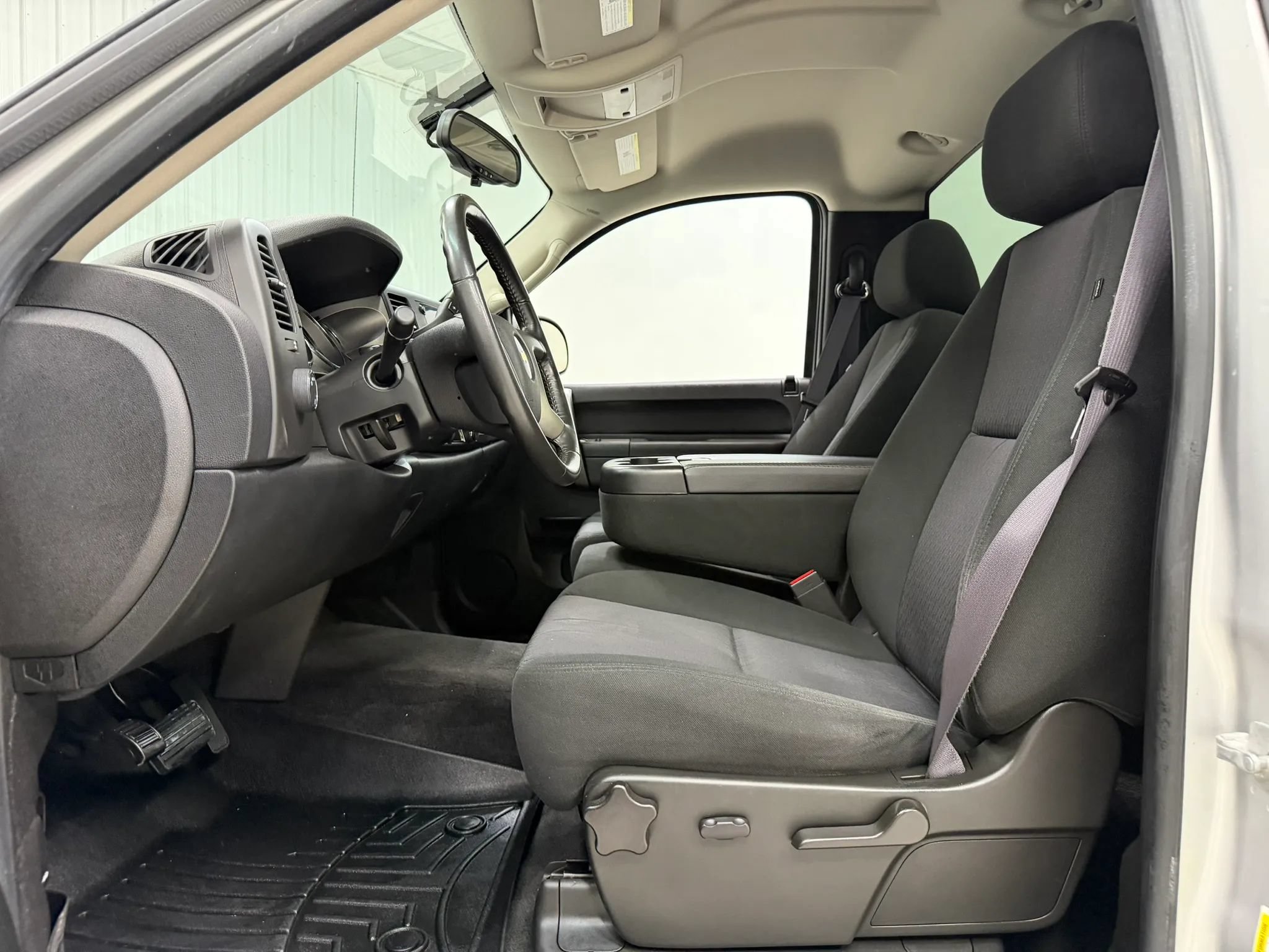 Used 2011 Chevrolet Silverado 1500 LT w/ Interior Plus Package AWD/4WD image 13