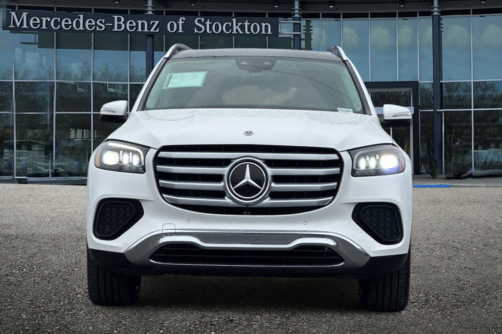 Certified 2024 Mercedes-Benz GLS 450 4MATIC image 9