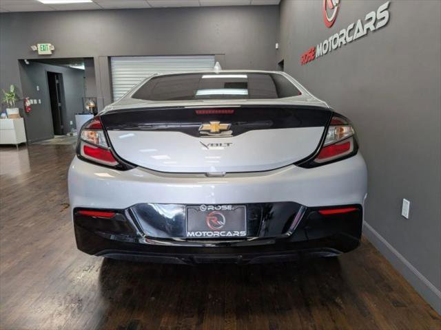 Used 2018 Chevrolet Volt LT image 7