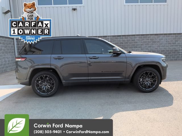 Used 2025 Jeep Grand Cherokee Summit AWD/4WD image 2