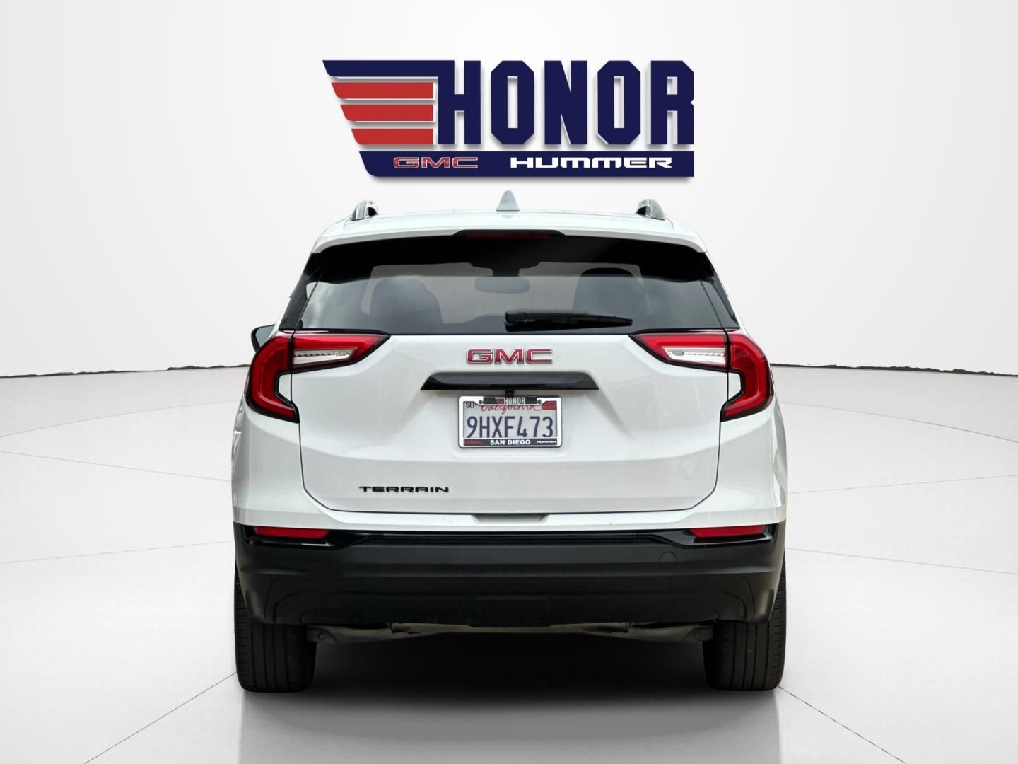 Used 2023 GMC Terrain SLE w/ Driver Convenience Package FWD image 5