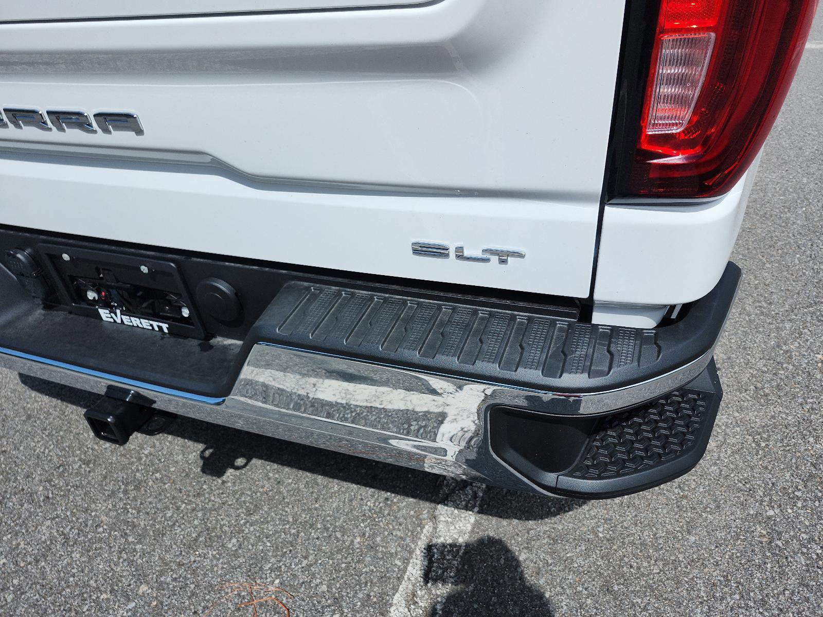 New 2026 GMC Sierra 1500 SLT image 4