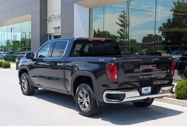 Used 2024 GMC Sierra 1500 SLT image 3