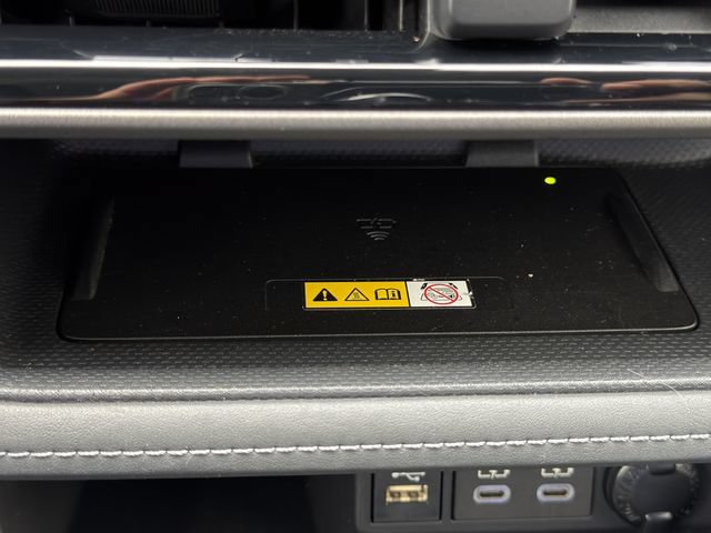 Used 2023 Toyota Highlander XLE AWD/4WD image 20