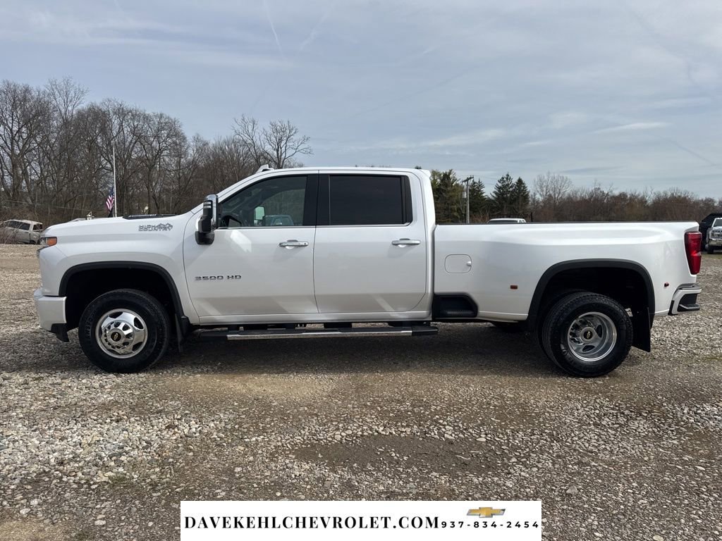 Used 2022 Chevrolet Silverado 3500 High Country w/ Safety Package II image 2
