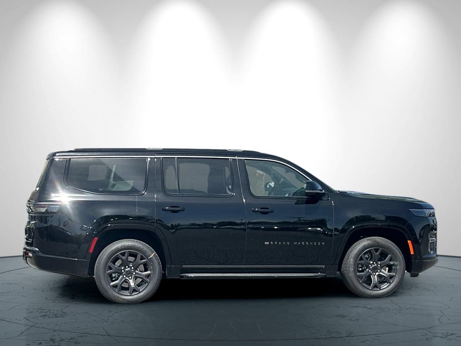 New 2026 Jeep Grand Wagoneer Limited AWD/4WD image 3