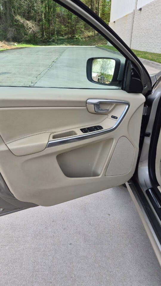 Used 2015 Volvo XC60 T5 Premier FWD image 30